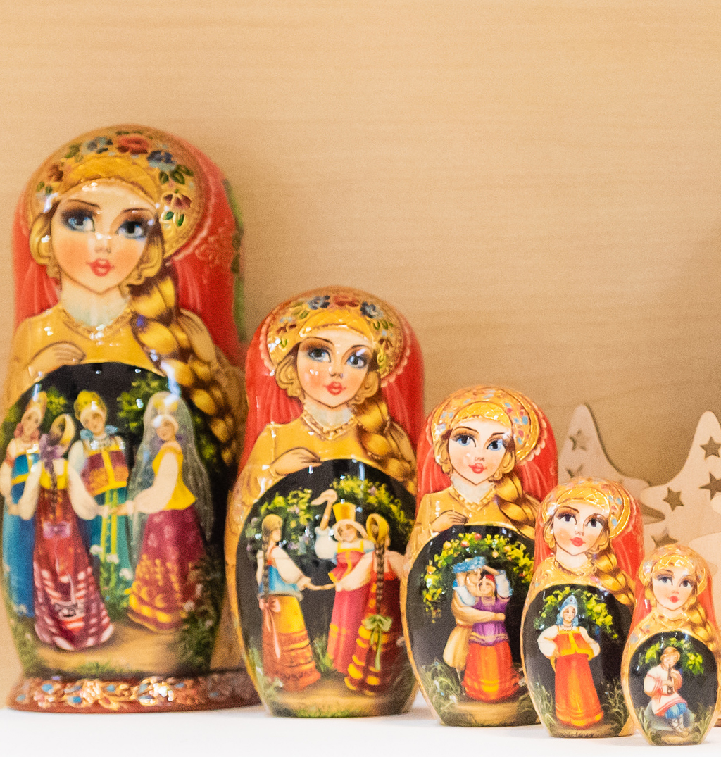 Gifts & Lifestyle Middle East - Souvenirs and Figurines