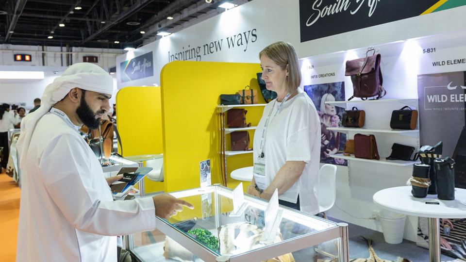 Visitor and exhibitor interaction at Gifts & Lifestyle Middle East