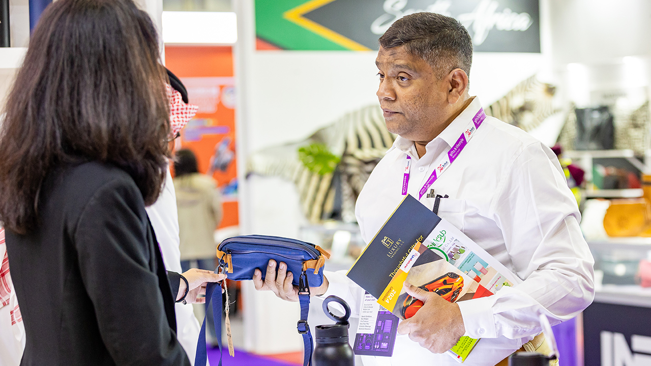 Gifts & Lifestyle Middle East -  Visitor and exhibitor interaction
