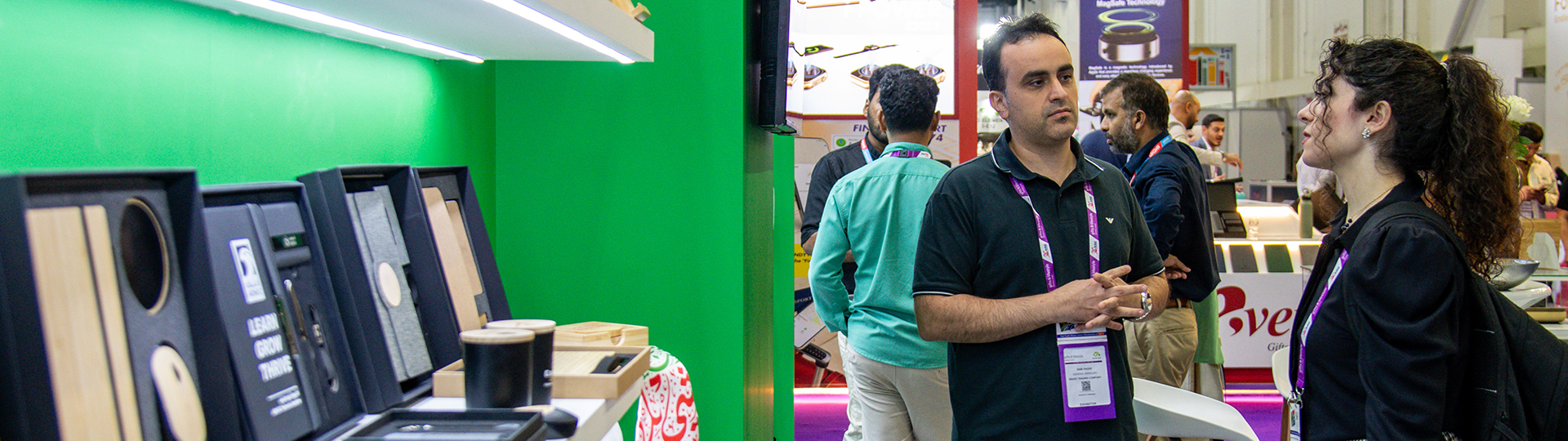 Gifts & Lifestyle Middle East - Visitor and Exhibitor interaction