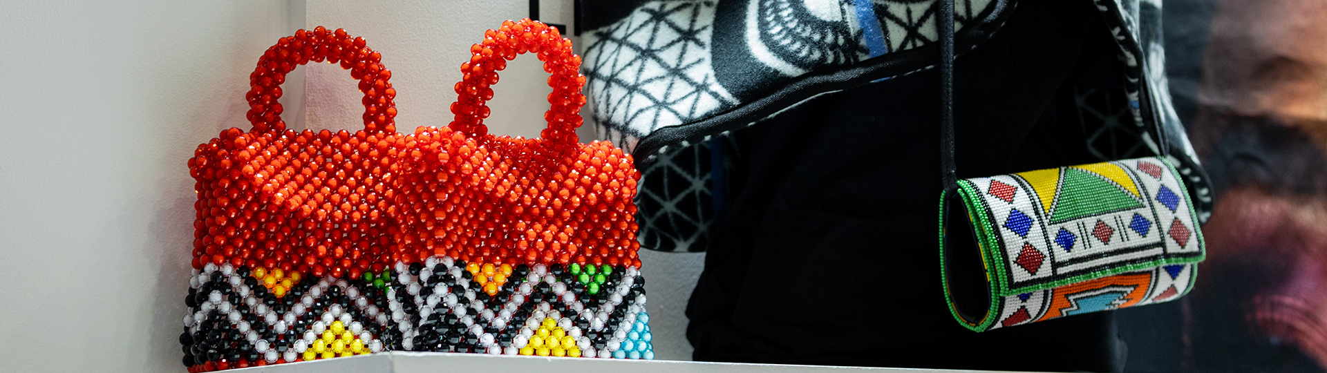 Gifts & Lifestyle Middle East products