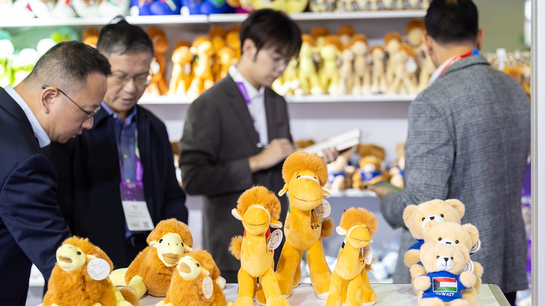 Gifts & Lifestyle Middle East - Exhibitors, visitors and products on display